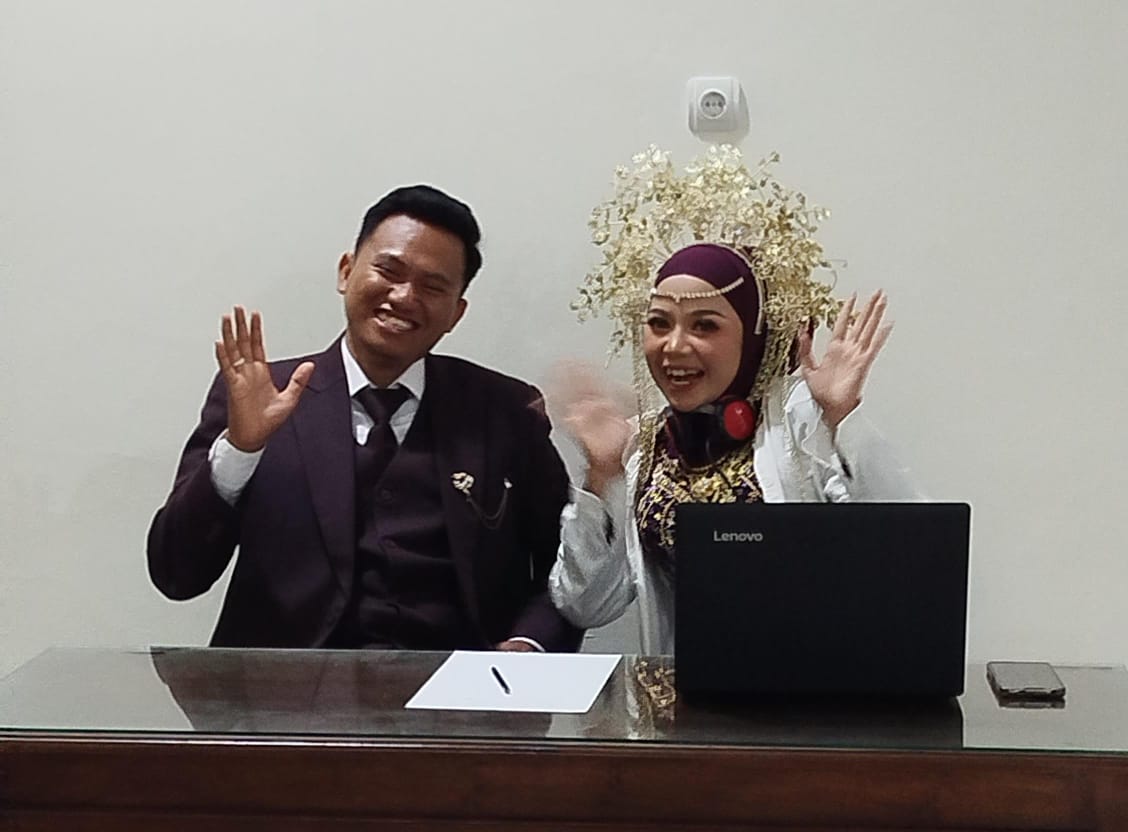 Demi Tes CPNS Kemenag, Pengantin Tinggalkan Panggung Resepsi Pernikahan